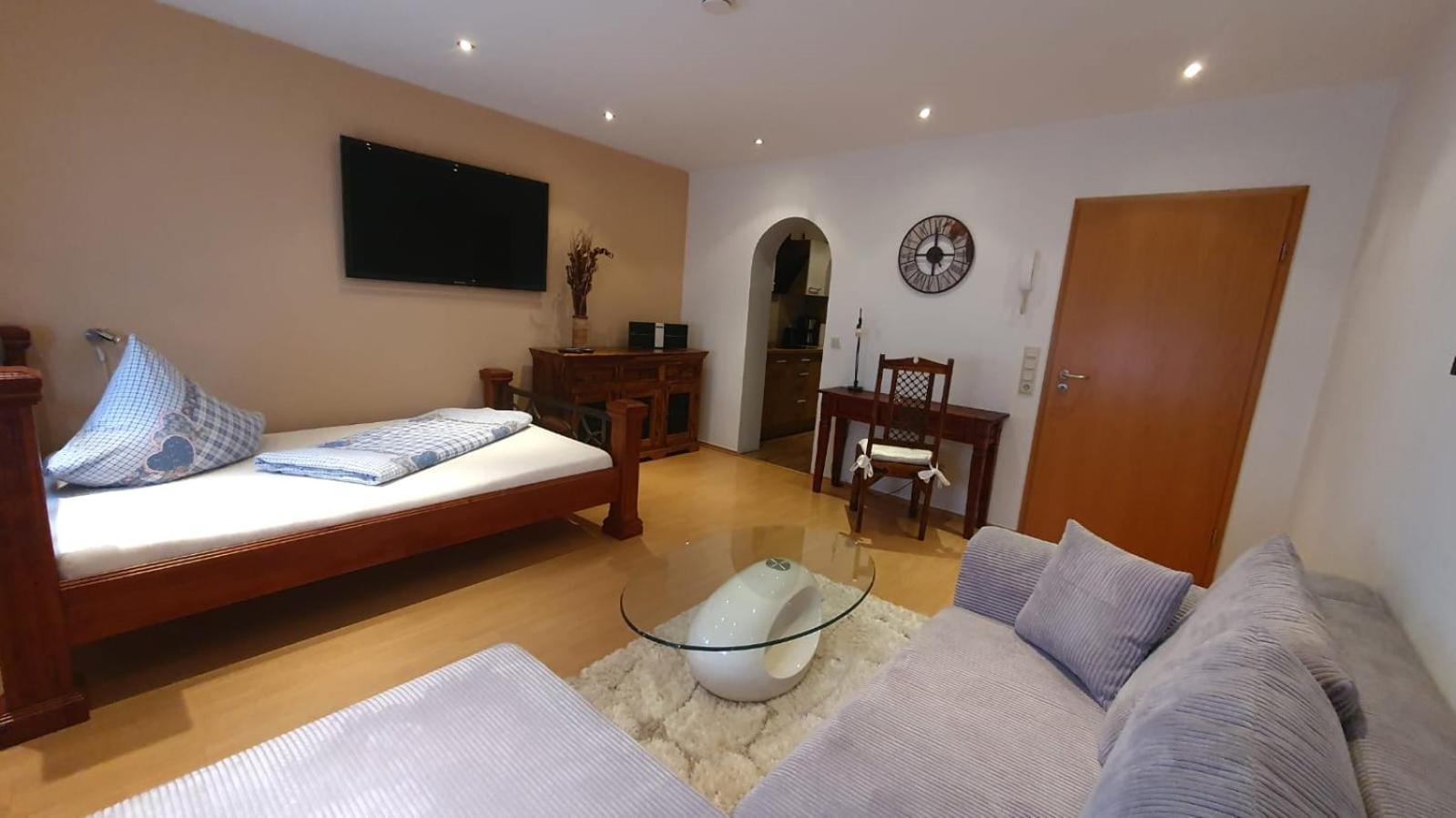 Pension Appartementhaus Central Nordhausen Exteriör bild